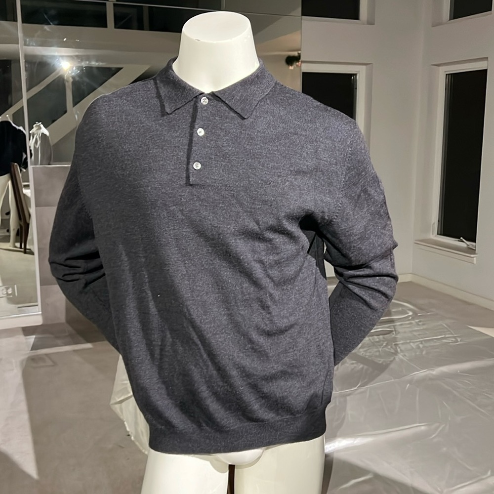 Metropolitan View Gray Sweater
